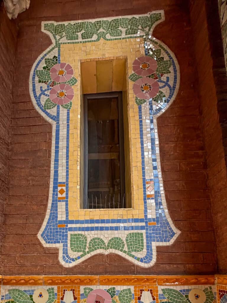 Window at la Palau de la Musica Catalana with spikes to prevent pigeons from sitting