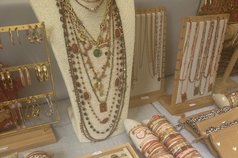 A market table displaying jewelry.