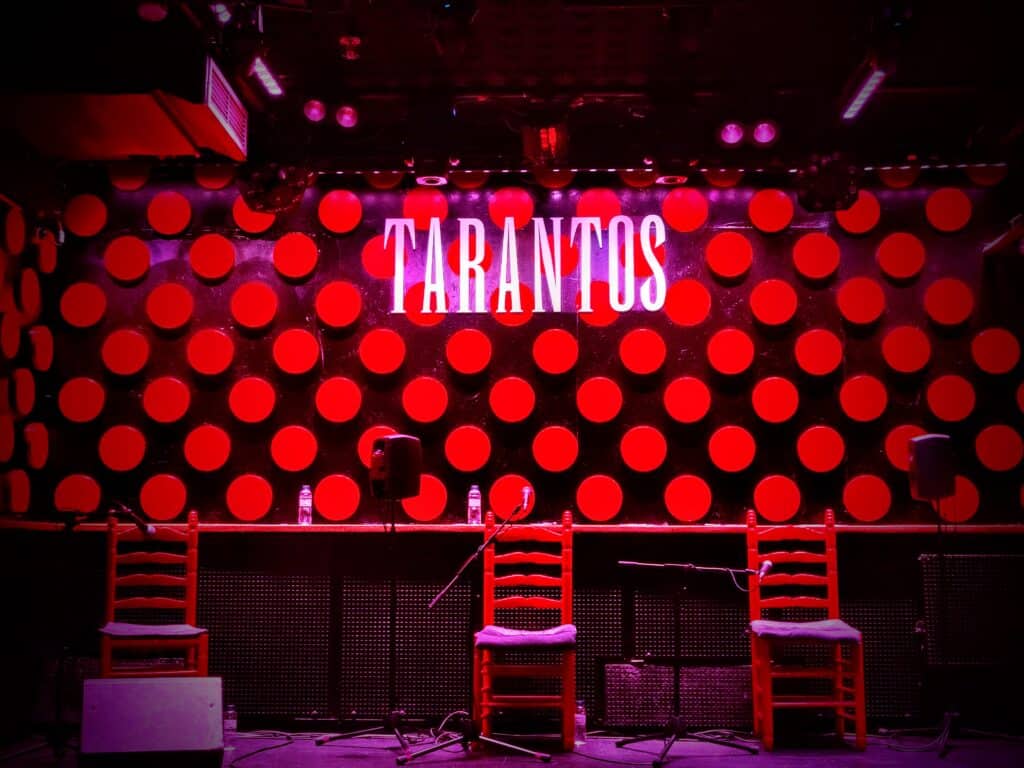 The stage of Los Tarantos, a venue with flamenco performances.